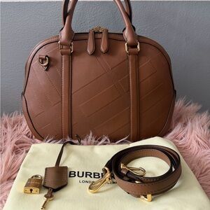 Authentic Burberry Brown Leather Top-Handle with Detachable Strap,COA,lock & key